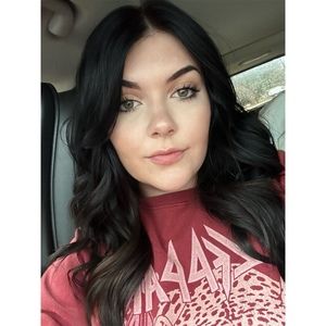 Meet your Posher, Ansley